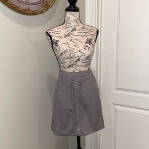very J grey suede skirt (SIZE L)